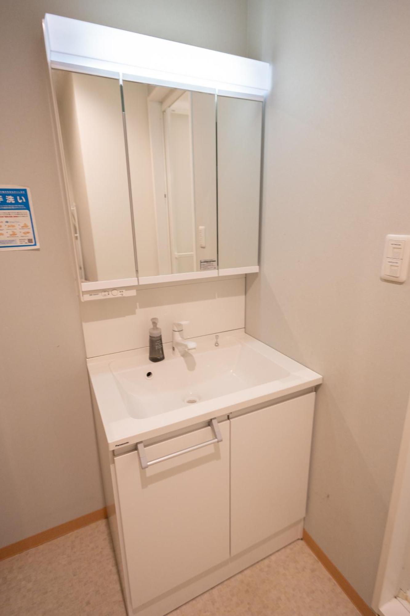 Nestay Terrace House Osaka Tsutenkaku Exterior photo