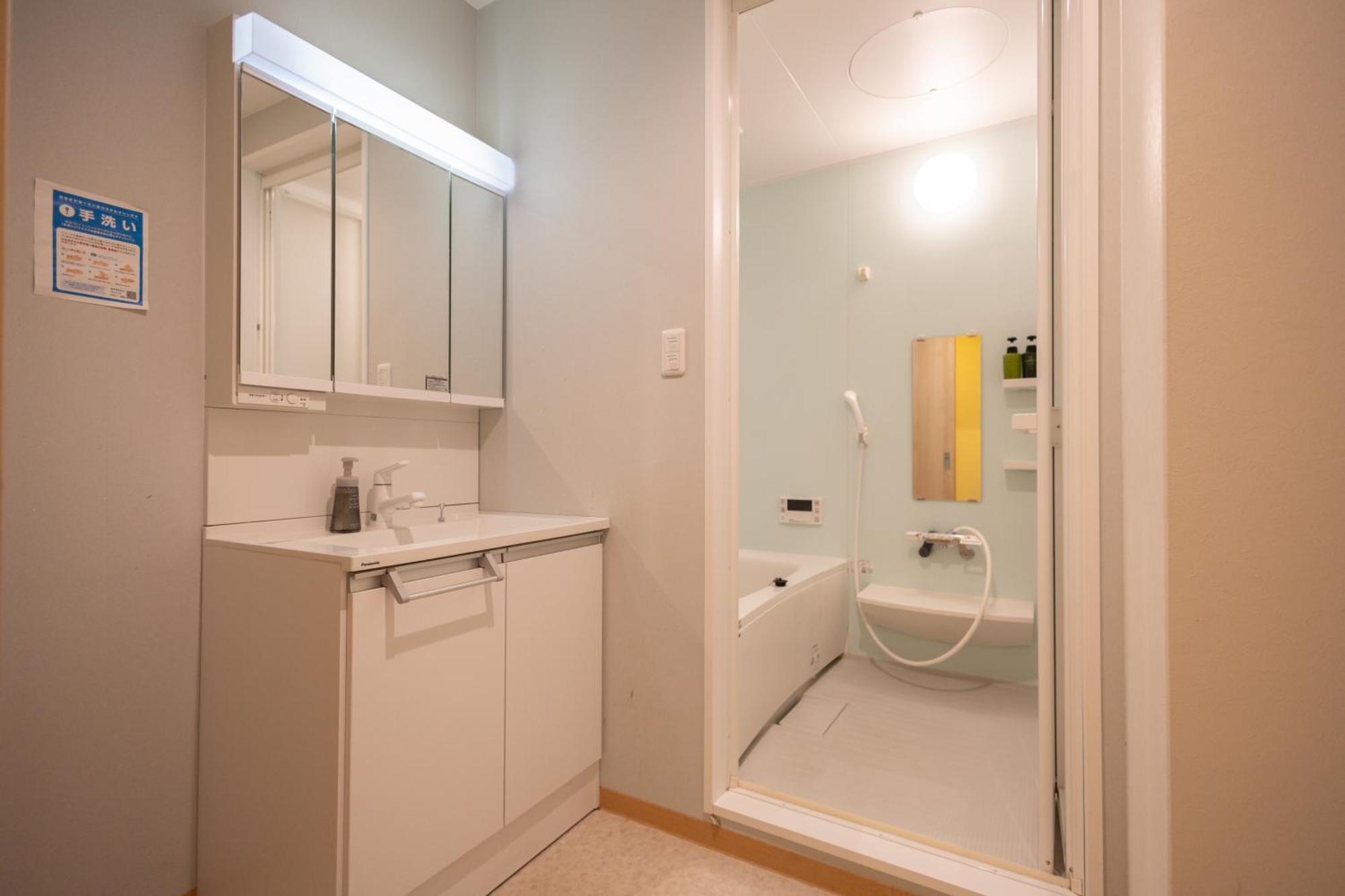 Nestay Terrace House Osaka Tsutenkaku Exterior photo